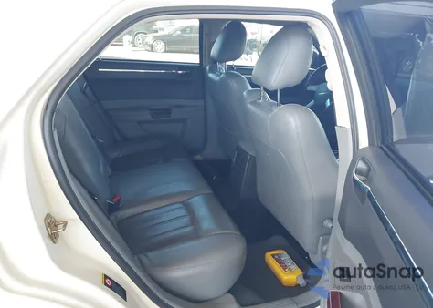 2005 Chrysler 300C from USA, damaged, VIN 2C3AA63H25H174486